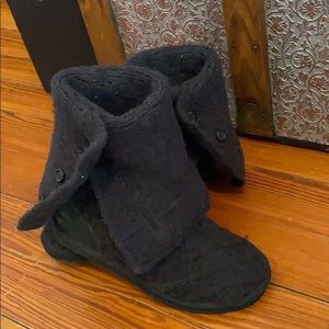 Uggs sweater boots